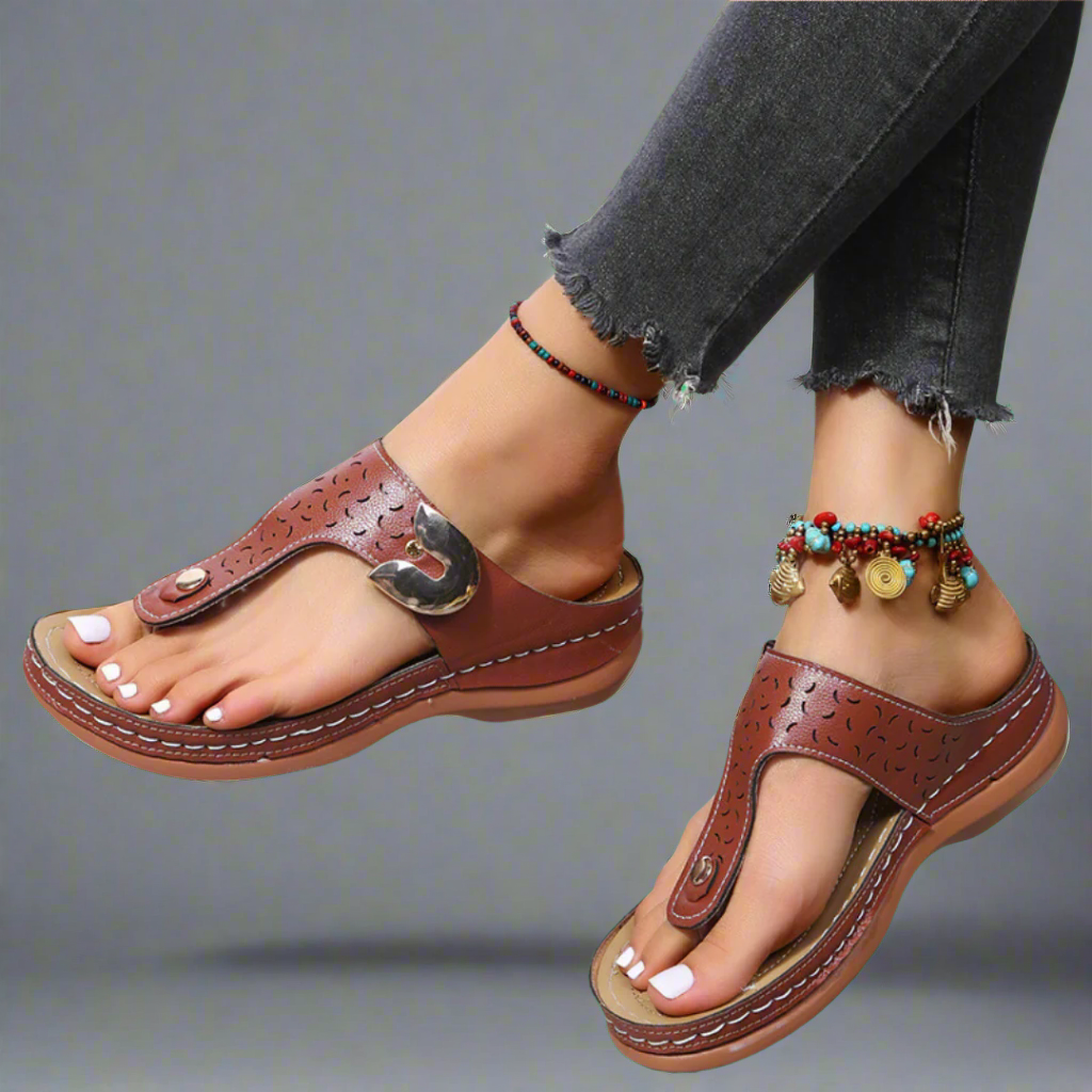 Cameron | Buckled Toe Post Sandals