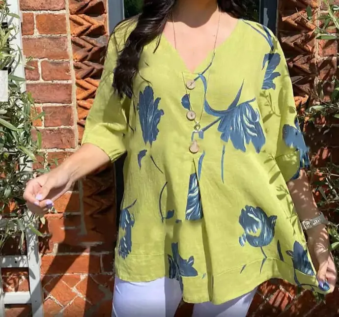 Lara | Printed V-neck Tunic Top