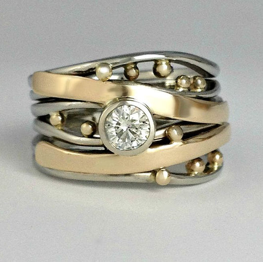 Evangeline – Vintage Gold Inlaid Zirconia Ring