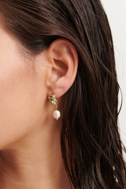 Essentials Loft™ | Mina Pearl Earrings