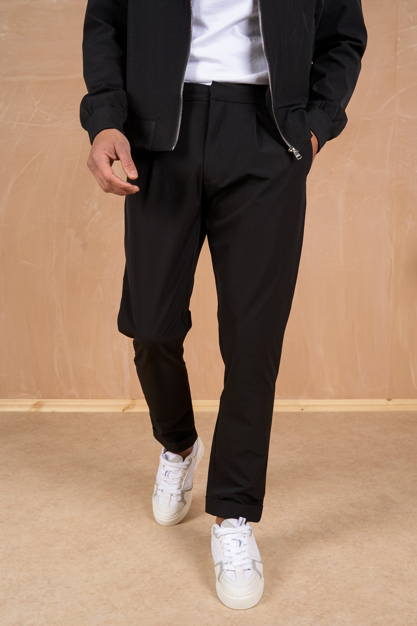 Premium Tapered Turn-Up Pants - Black
