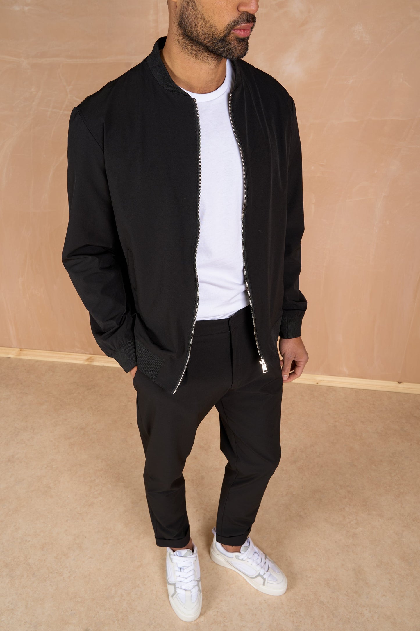 Premium Tapered Turn-Up Pants - Black