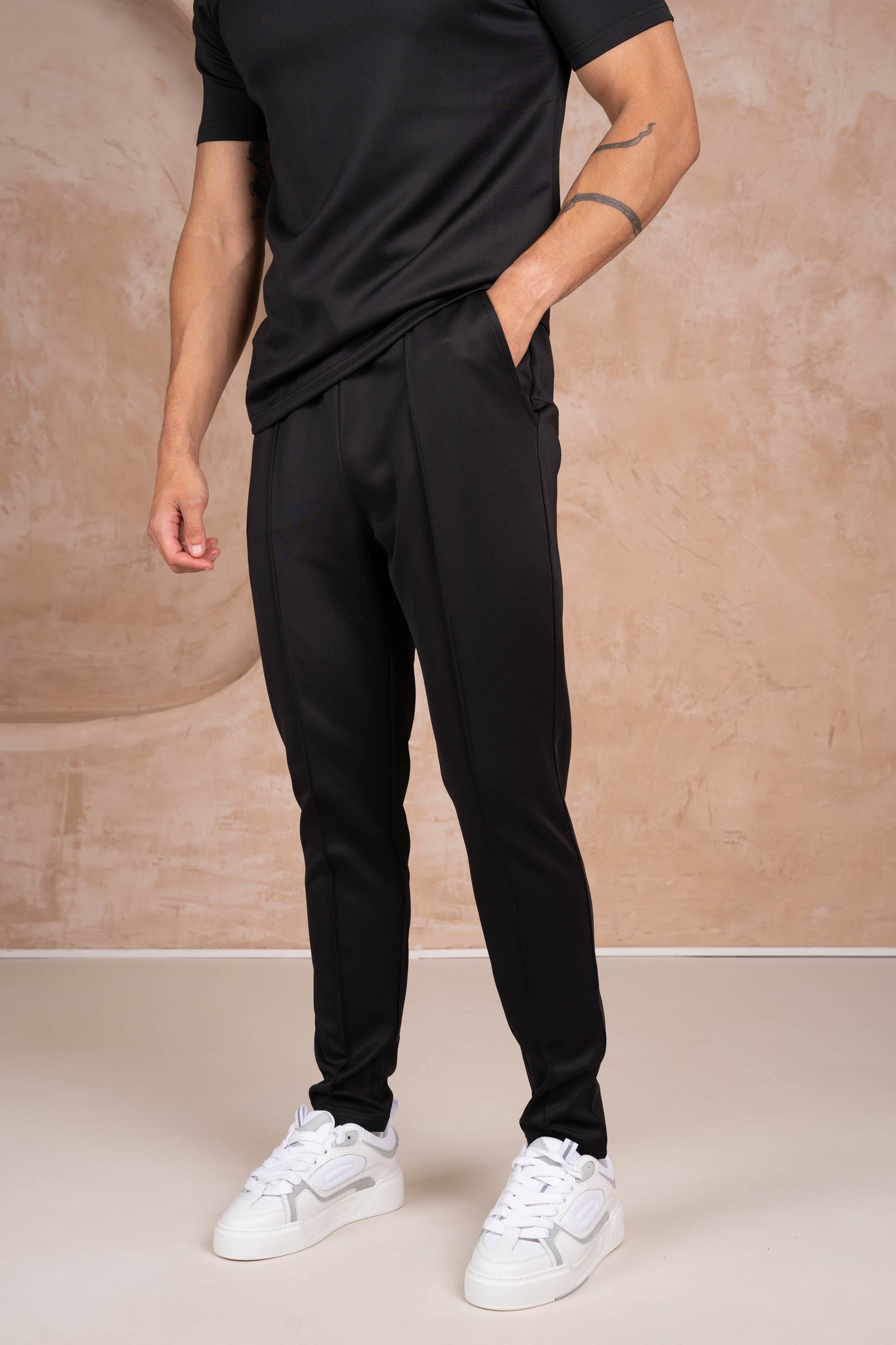 Premium Scuba Pintuck Joggers - Black