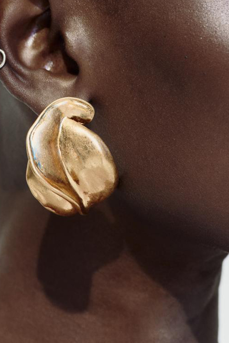Essentials Loft™ | Esmée Irregular Floral Earrings