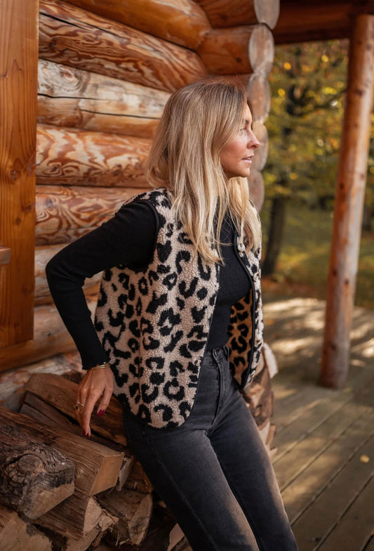 ASTRID | LEOPARD KNIT WAISTCOAT