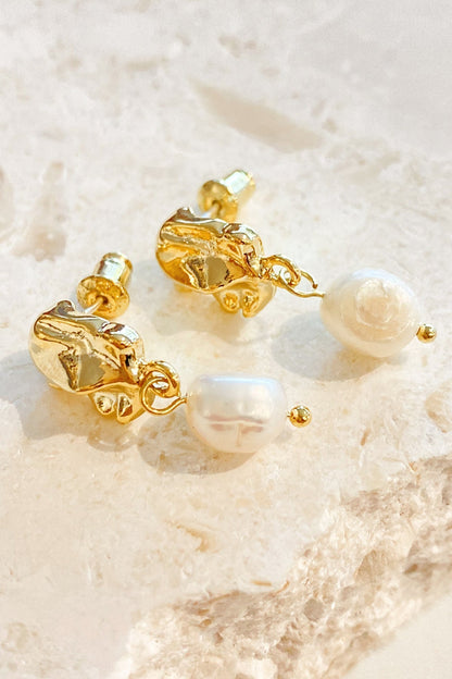 Essentials Loft™ | Mina Pearl Earrings