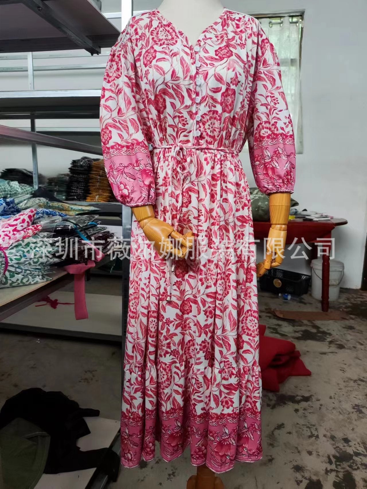 Leja – Bohemian Floral Maxi Dress