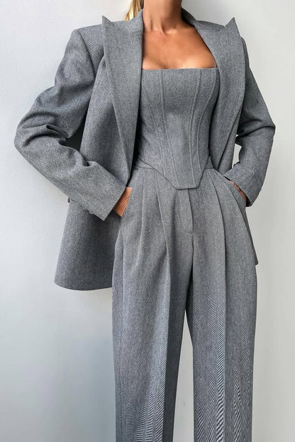 Renata | 3-piece suit with double-breasted blazer