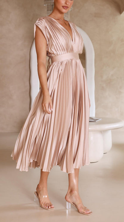 MARIANNE | ELEGANT PLEATED DRESS