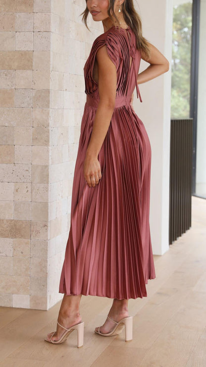 MARIANNE | ELEGANT PLEATED DRESS