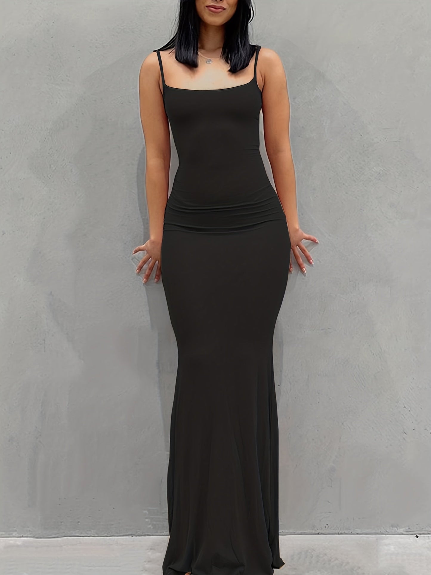 Allie – Sleek Bodycon Maxi Dress