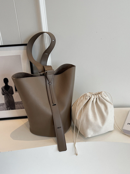 KHLOE | ADJUSTABLE STRAP BUCKET BAG