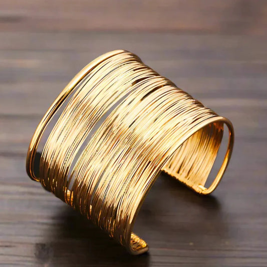 Isolde - Vintage Golden Bracelet