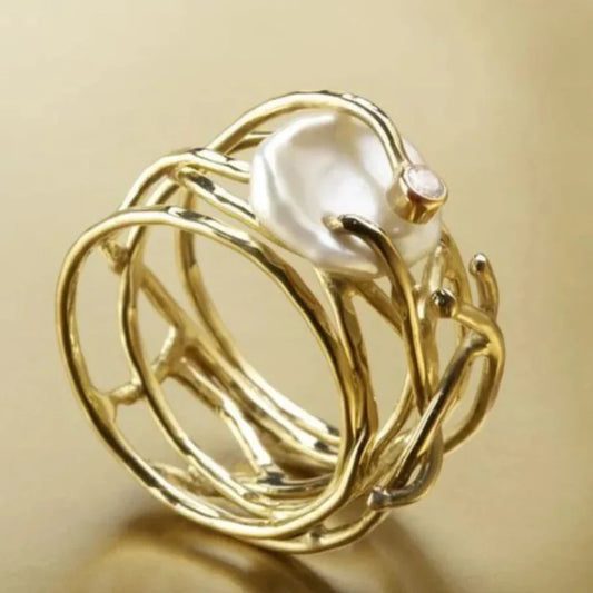 Alyssa | Vintage Thin Golden & Pearl Ring